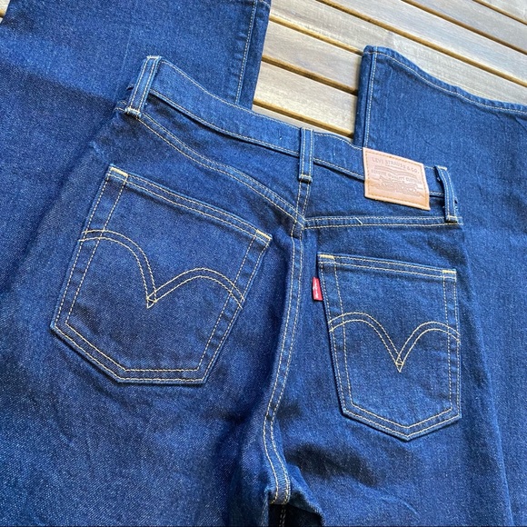 Levi's Ribcage Jeans - Picture 9 of 13